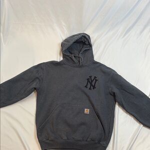 Carhartt Gray Sweater with Sturdy Construction